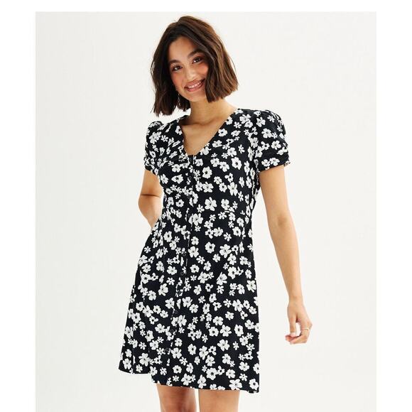 SO floral v-neck button front daisy 90s girly dress y2k coquette sz medium nwt - Picture 4 of 9